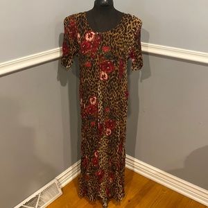 Pretty pink vintage leopard with flowers maxi dress